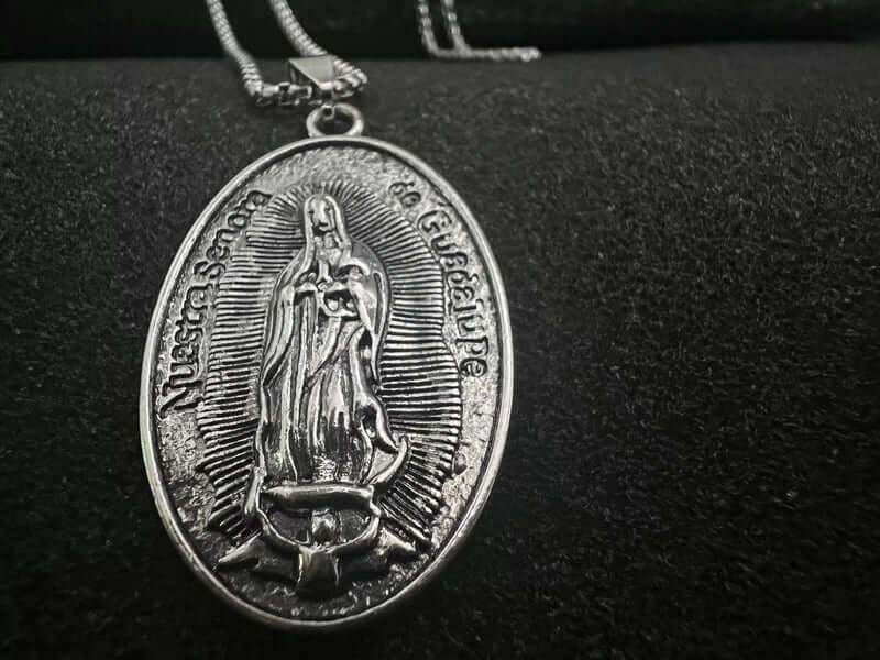 JESUS CARD - Alloy Pendant with Pure Stainless Steel 24inch Round Box Chain, American trending Style for Men & Boy - Image 5