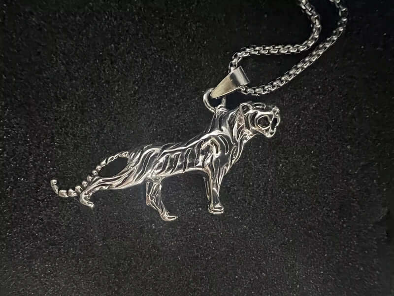 TIGER KING - Alloy Pendant with Stainless Steel 24inch Round Box Chain, American trending Style for Men & Boy, 24 inch - Image 3